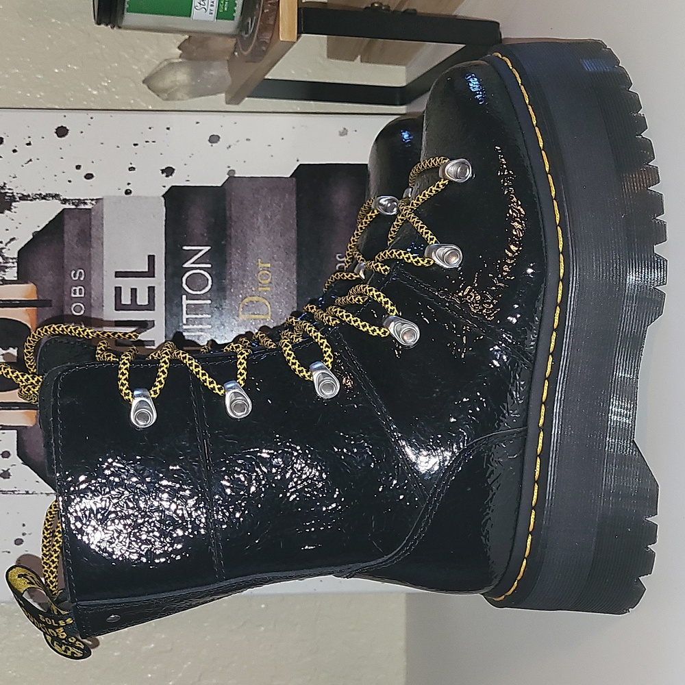 Dr. Martens Ghilana Max Black patent leather platform boots, sz 7/ Eu 38 - Picture 2 of 5